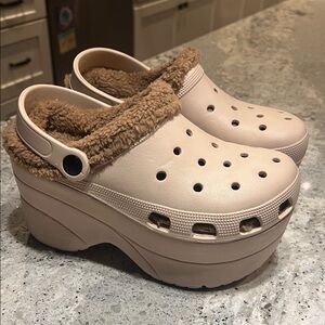 Cape Robbin Platform Clogs with Sherpa Lining Size 36